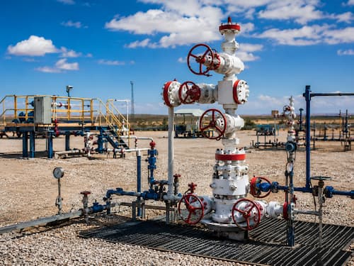 Upstream wellhead installation